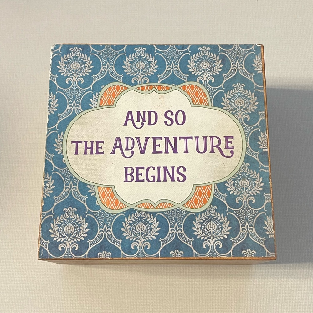 Table Decor with Quote